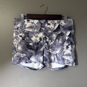 Fabletics Women's Athletic Spandex Shorts Size Medium Biker Shorts